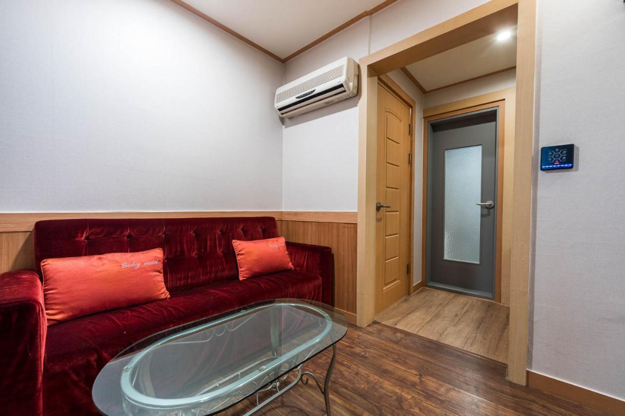 Mu Hotel Sasang Buitenkant foto